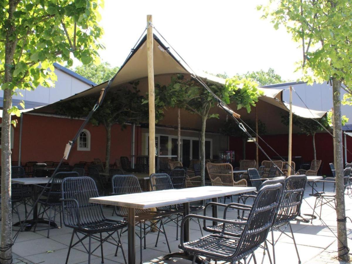 Vakantiehuis Met Vijverzicht Lathum 外观 照片