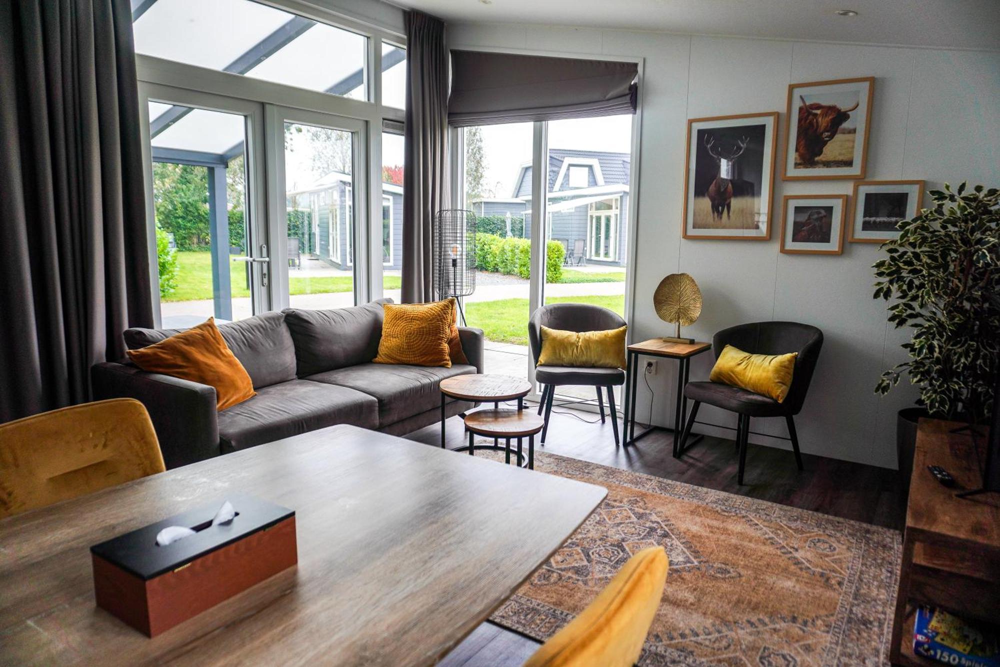 Vakantiehuis Met Vijverzicht Lathum 外观 照片
